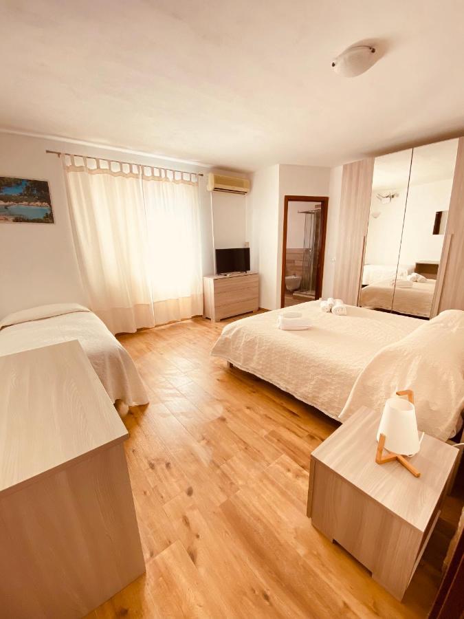 Affittacamere Ciro'S House Olbia Luaran gambar